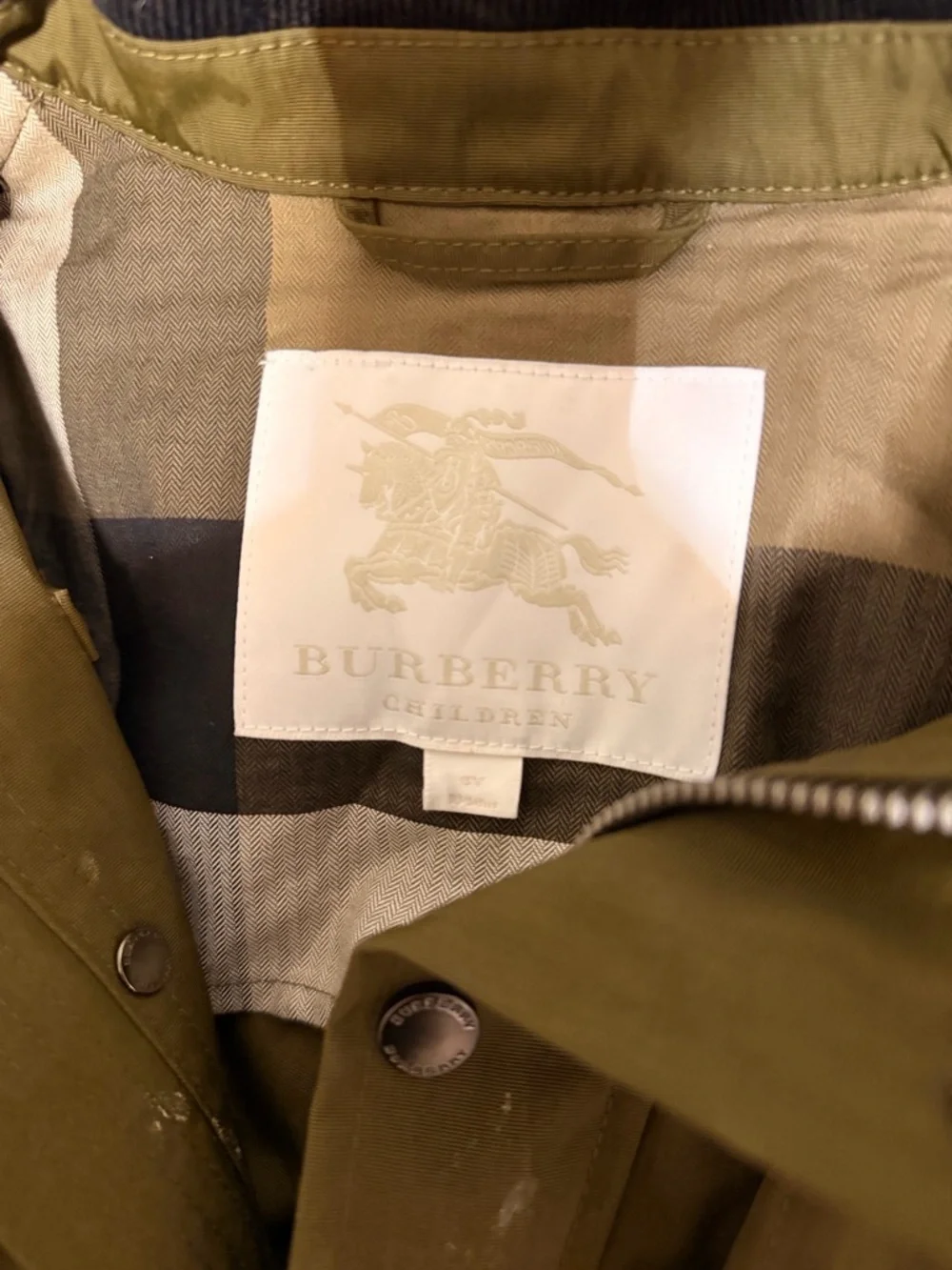 BURBERRY for 4 years old Olive Green Parka Jacket with Fur-Trim Hood! Like new